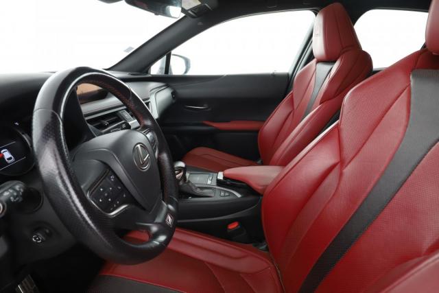 Lexus Ux image 5