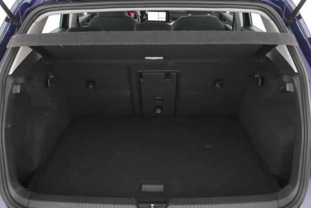 Volkswagen Golf image 6
