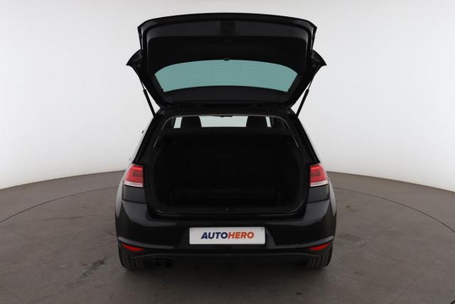 Volkswagen Golf image 1