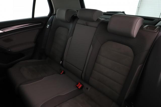 Volkswagen Golf image 6