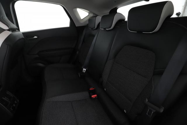 Renault Captur image 9