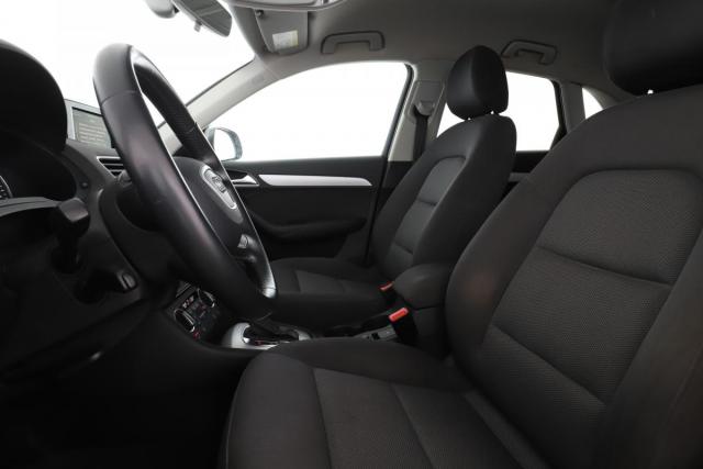 Audi Q3 image 9