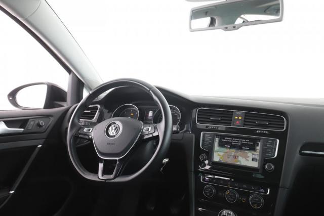 Volkswagen Golf image 5