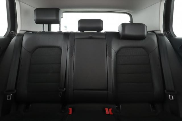 Volkswagen Golf image 6