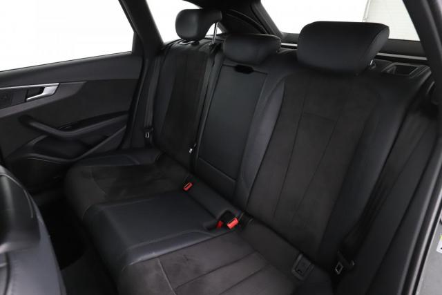 Audi A4 Allroad image 8