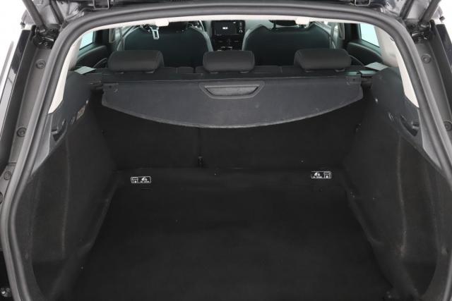 Renault Clio Estate image 9