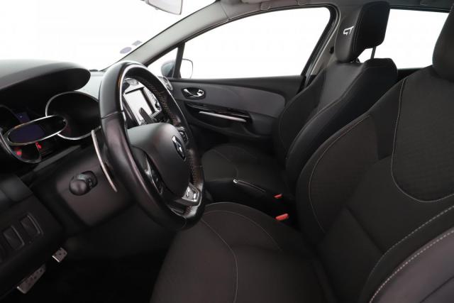 Renault Clio Estate image 3