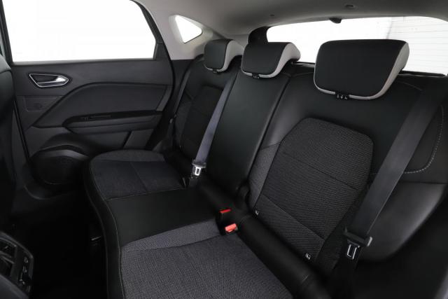 Renault Captur image 8