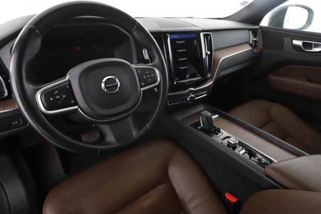 Volvo Xc60 image 8