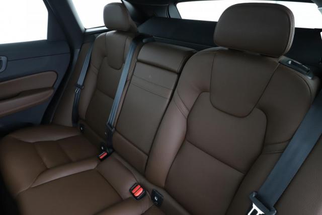 Volvo Xc60 image 4