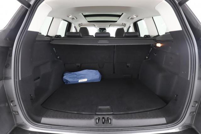 Ford Kuga image 8
