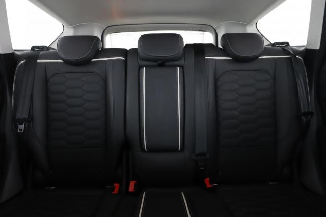 Ford Kuga image 5