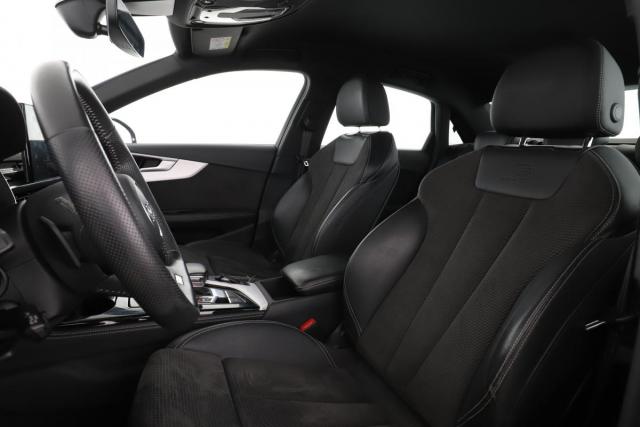 Audi A4 image 4