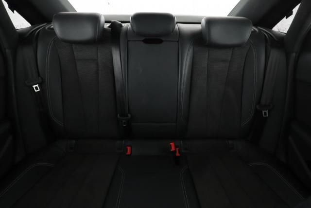 Audi A4 image 8