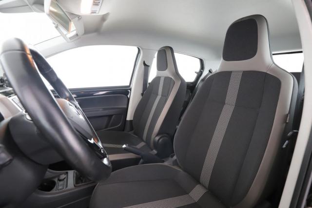 Volkswagen Up! image 7
