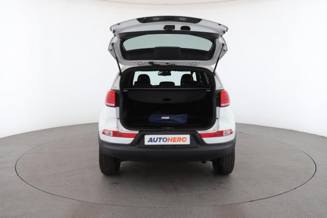 Kia Sportage image 8