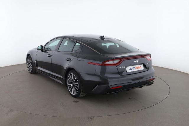Kia Stinger image 8