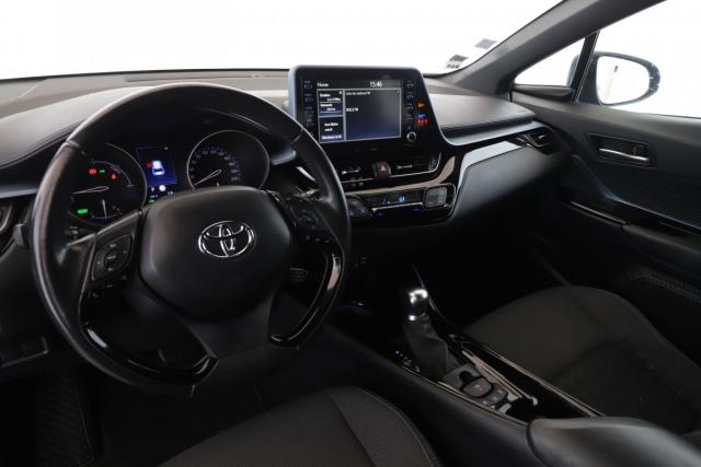 Toyota C-Hr image 2