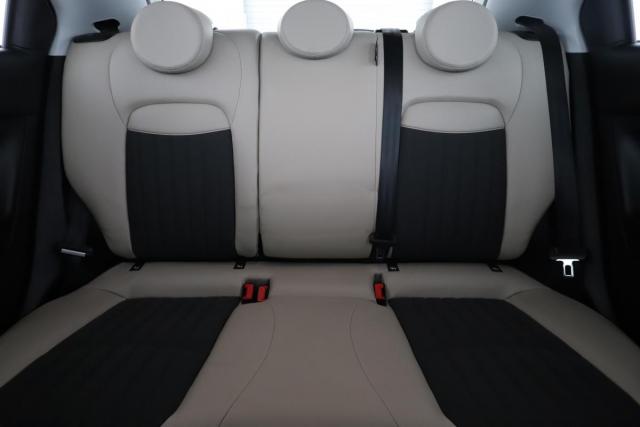Fiat 500x image 2