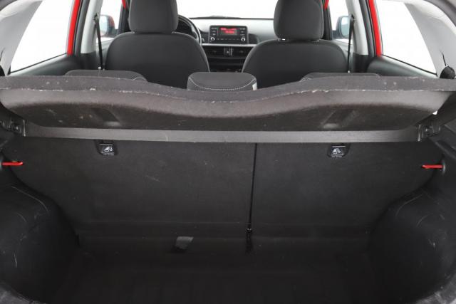 Kia Picanto image 5