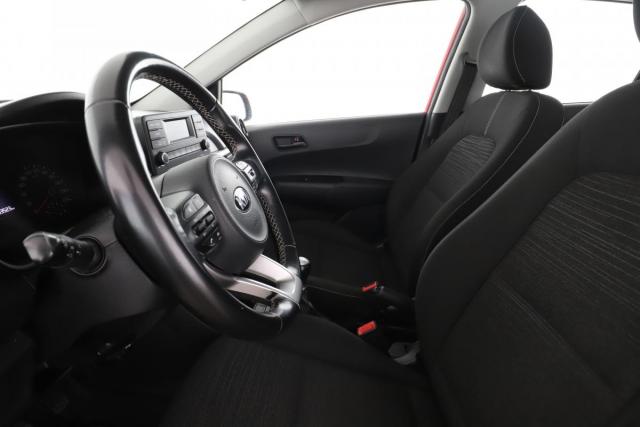 Kia Picanto image 8