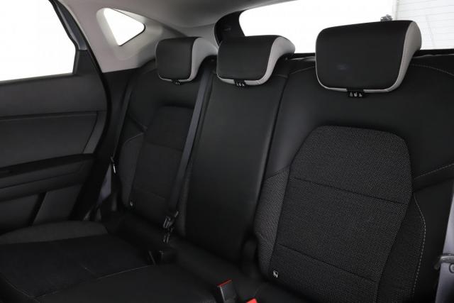 Renault Captur image 9