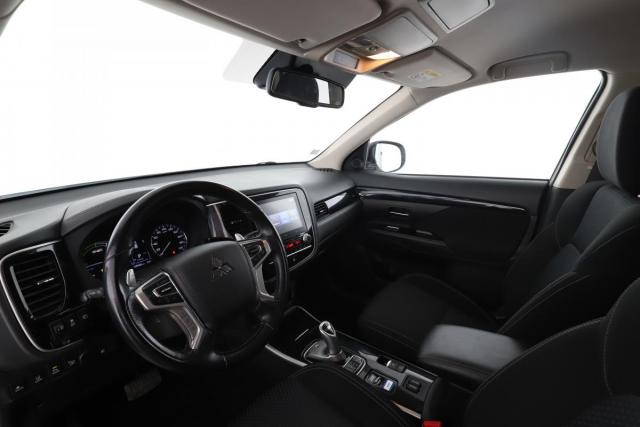 Mitsubishi Outlander image 7