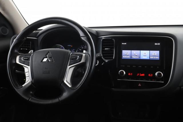 Mitsubishi Outlander image 3
