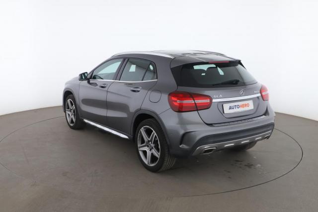 Mercedes Benz Gla image 9
