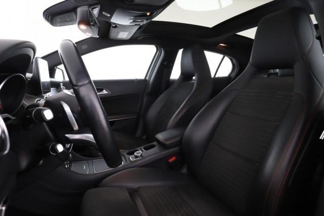 Mercedes Benz Gla image 7