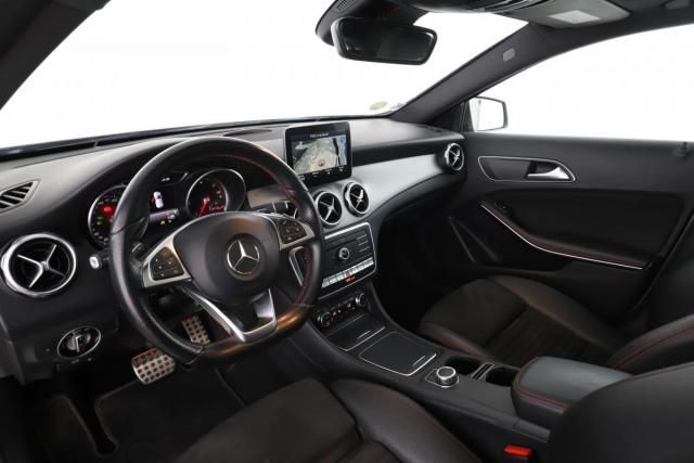 Mercedes Benz Gla image 3