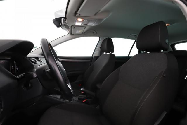 Skoda Octavia image 1