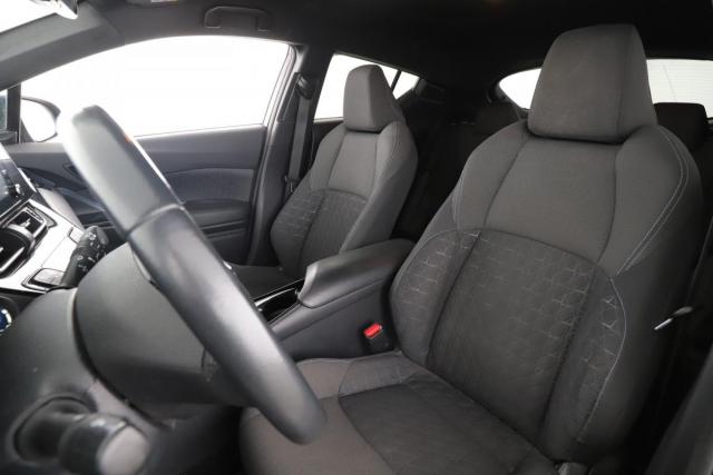 Toyota C-Hr image 3