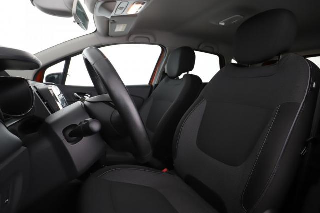 Renault Captur image 9