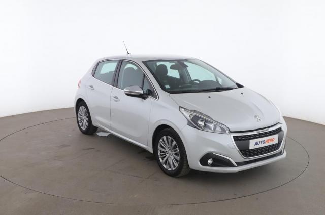 Peugeot 208 image 7