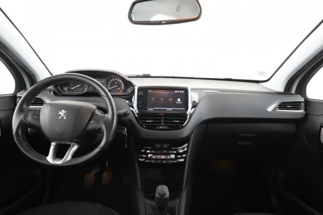 Peugeot 208 image 3