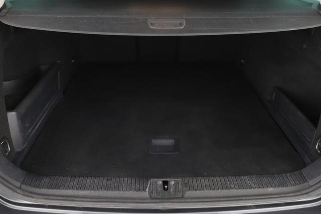 Volkswagen Passat Sw image 8