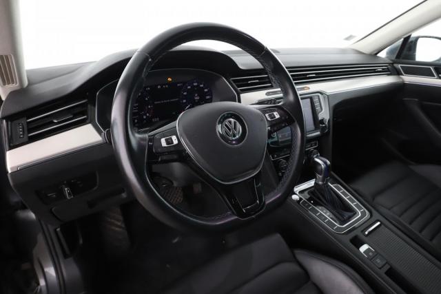 Volkswagen Passat Sw image 7