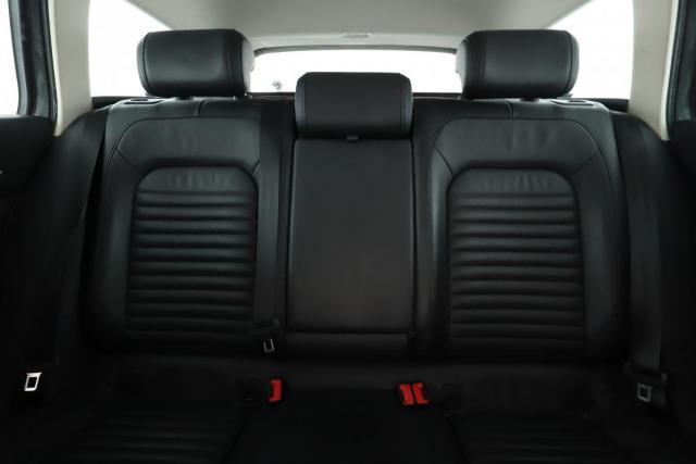 Volkswagen Passat Sw image 4