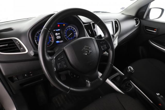 Suzuki Baleno image 8