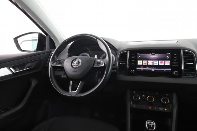 Skoda Karoq image 4