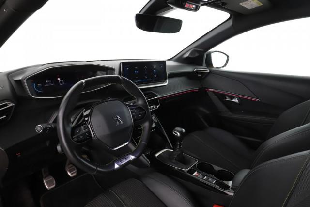 Peugeot 208 image 7