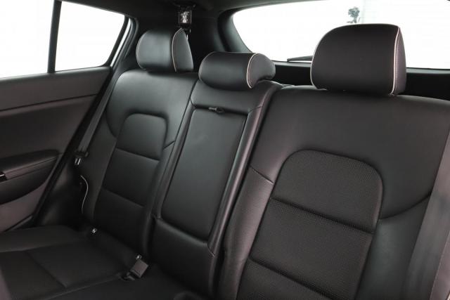 Kia Sportage image 1