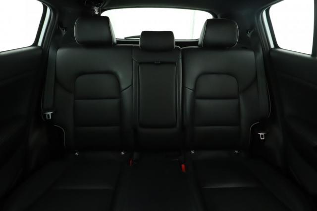 Kia Sportage image 9