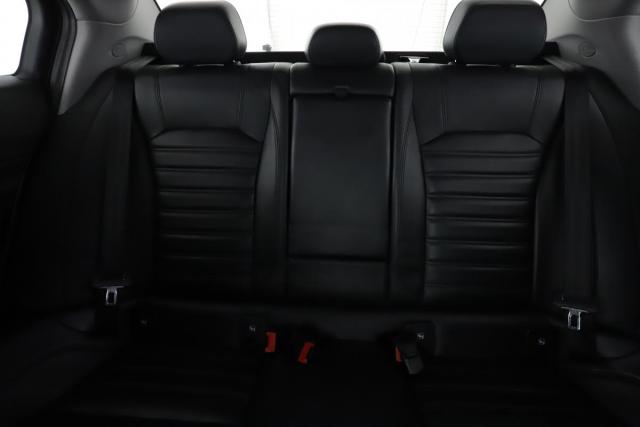 Alfa Romeo Giulia image 5