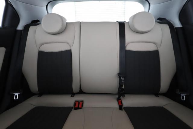 Fiat 500x image 9