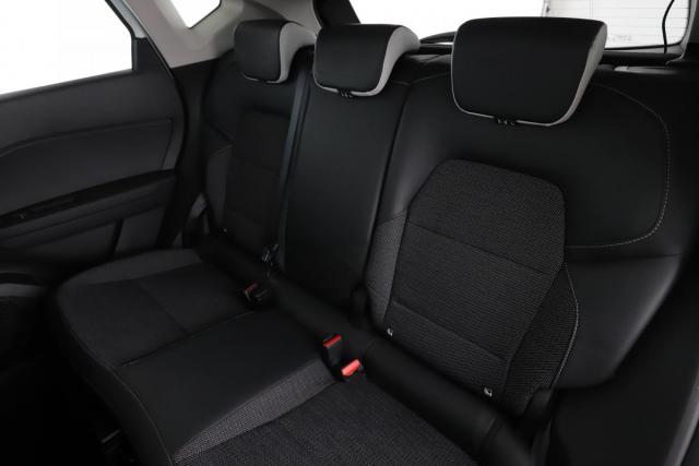 Renault Captur image 2