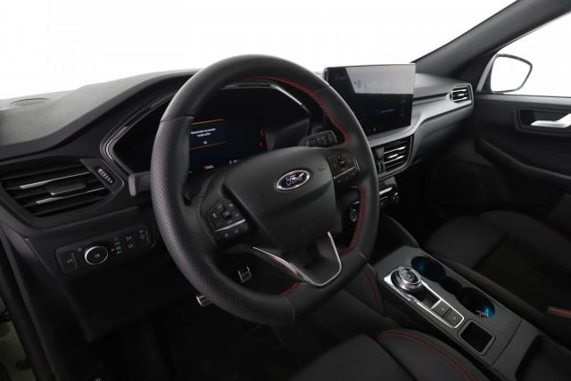 Ford Kuga image 6