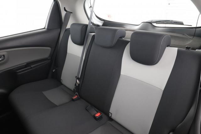 Toyota Yaris image 7