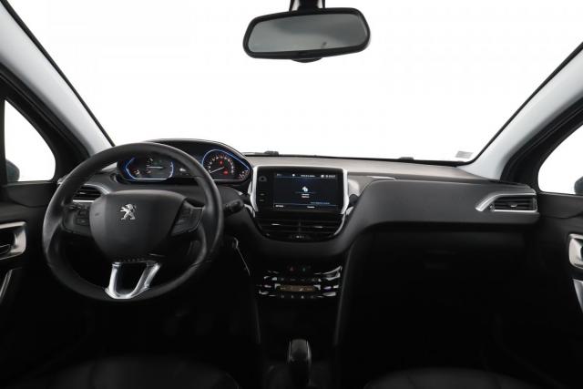 Peugeot 2008 image 8